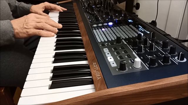 "Capacitor Clouds" - Arturia PolyBrute Solo Performance смотреть онлайн