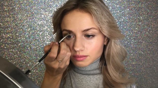 Как подкрашивать брови? Как делать макияж бровей? Симметричные брови каждый день:) смотреть онлайн