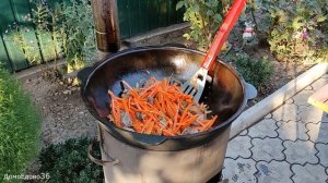 ПЛОВ ИЗ ЖАРЕНЫХ МАКАРОН В КАЗАНЕ. Макарон плов по-узбекски на костре