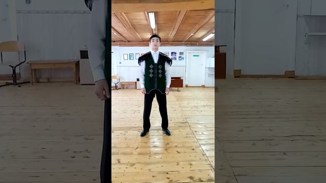 "Эйиэхэ ыччакка" слова Владислава Левчикова, муз. Эрхаан. Бондарь Дархан РС(Я) Кобяйский улус смотреть онлайн
