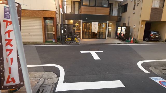 4K・Вечерняя и ночная прогулка по Токио, город Мегуро - Дзиюгаока, Окусава и Мидоригаок