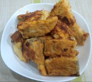 Жареная пикша в кляре