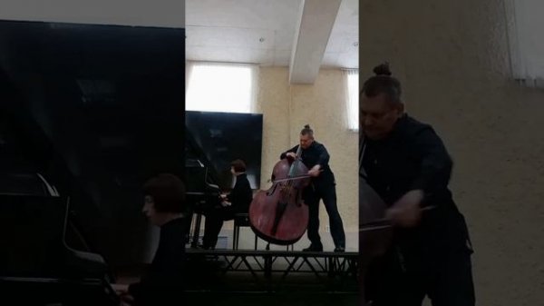 Боттезини,, Элегия,, Геннадий Мугачев контрабас, Надежда Хлынова фортепиано.