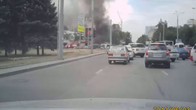 Ростов... Горит Газель!!! смотреть онлайн