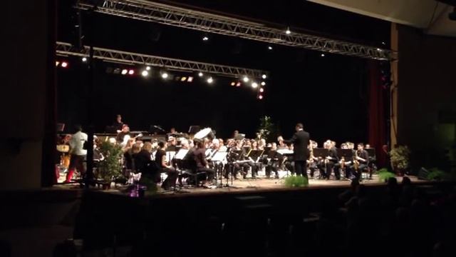 Europa de Santana, par l'Harmonie du Conservatoire et l'Union Musicale de Château-Thierry. смотреть онлайн