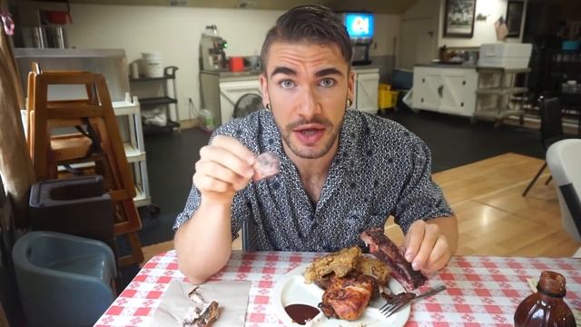 SOUL FOOD BUFFET DESTROYED BY PRO EATER | COUNTLESS PLATES | Mama Hamil's | Jackson MS | Man Vs Foo смотреть онлайн