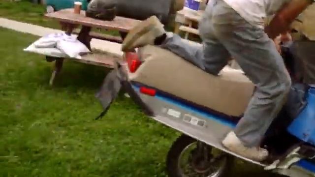 redneck rampage dirtbike snowmobile first run, it moves now! смотреть онлайн