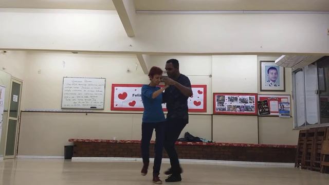 Kizomba aula com Leandro Henrique смотреть онлайн