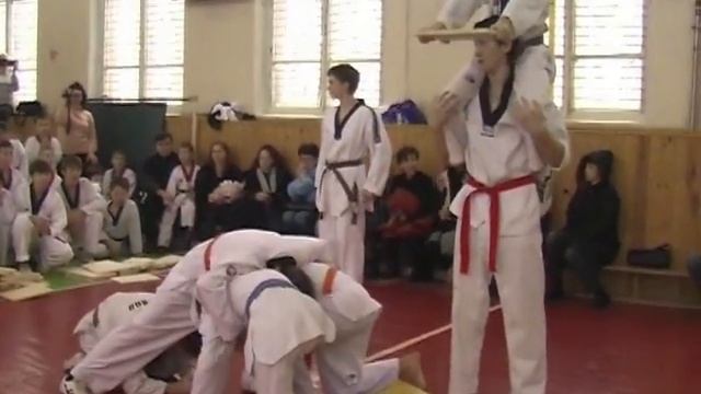 Показательное выступление по тхэквондо смотреть онлайн