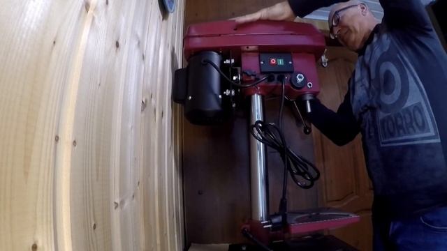 Сборка настольного сверлильного станка REDVERG RDQ4116A смотреть онлайн