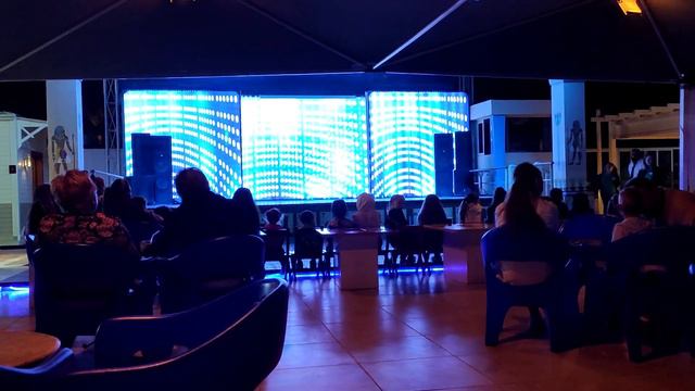 Ресторан рядом с бассейном/ Вечерняя анимация/ Отель Royal Albatros Moderna в Шарме/Декабрь 2020.