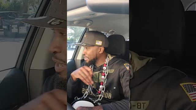 Franko sings Victory Sunday!!!!! The Buccaneers return to the playoffs baaaaaaaaby!!!!!! смотреть онлайн