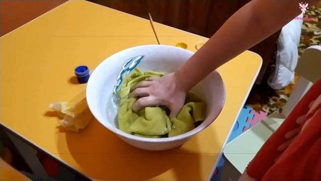 Алиса играет с мамой в салон красоты. Алиса канал Мисс Пикси