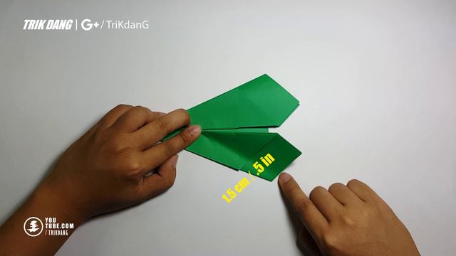 PAPER JET FIGHTER for Kids - How to make an EASY Paper Airplane THAT FLIES FAST | SR-71 Black Bird смотреть онлайн