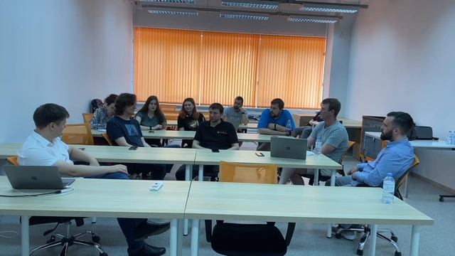 2022-08-06 // Кому и зачем идти в DevOps? - Круглый стол смотреть онлайн