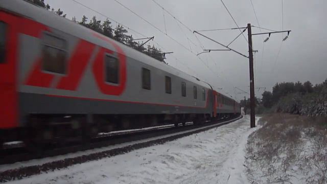 Октябрьский снег и ЧС4Т-361 с поездом Москва - Париж смотреть онлайн