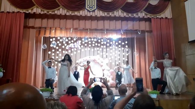 Ніжний вальс prom 2019 смотреть онлайн
