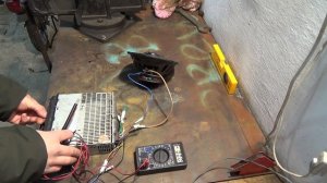 КАК ПОНЯТЬ КАКОЙ ПРОВОД С МАГНИТОЛЫ НА КОЛОНКИ ПЛЮС , А КАКОЙ МИНУС - ПОДКЛЮЧЕНИ.mp4