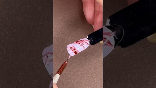 Красно-сиреневый дизайн ногтей #моиработы #nail #naildesign #ногти #артногти #рисункинаногтях#рисую смотреть онлайн
