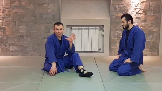 Методика обучения борьбы в партере. Азы болевых и удушающих. смотреть онлайн