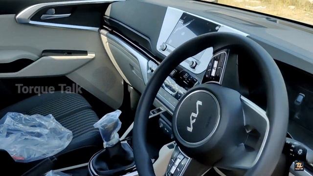 Kia Carens Prestige and Prestige Plus Comparison | Kia Carens Prestige vs Prestige Plus смотреть онлайн