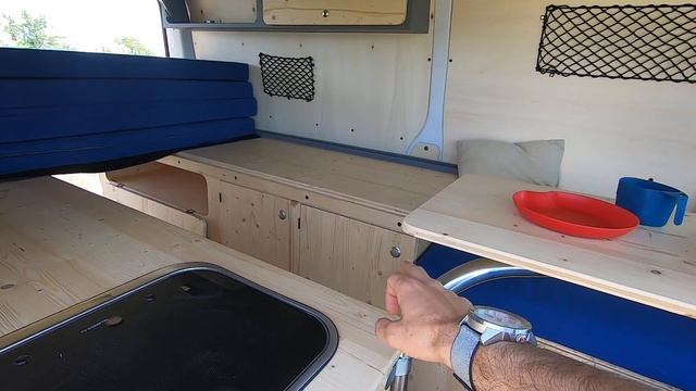? Aménagement d'un Volkswagen Transporter long parfait pour 3 personnes ! ??? смотреть онлайн
