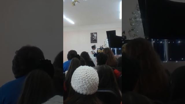 Сусанна Казарян выполняет НАГДЯН смотреть онлайн