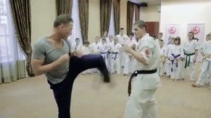 Ван Дамм - Каратэ спарринг (Мастер класс, черный пояс 2 дан)