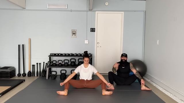 Kinstretch With Beard Sample Class смотреть онлайн
