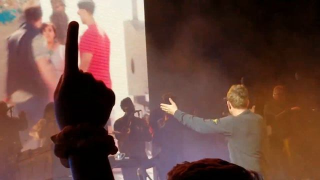 Gorillaz- Humility- live Demon Dayz festival Oct. 20, 2018 w/ George Benson смотреть онлайн