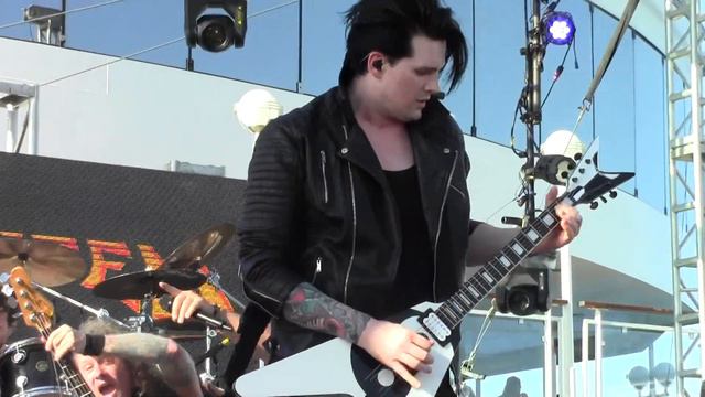 Helloween - "Dr. Stein" (2/23/16) Monsters of Rock Cruise смотреть онлайн