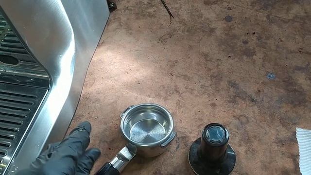 What happens if you just don't tamp? feat. Breville Oracle Touch and Anfim Scody II смотреть онлайн