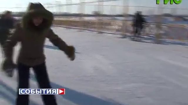 В Куйбышевском районе появились ледовые горки и современный каток смотреть онлайн