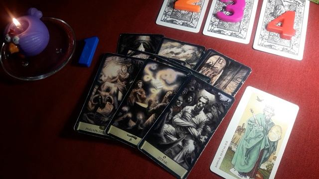 Гадание на 4 королей (позиции 1,2) смотреть онлайн