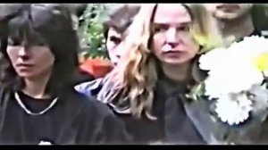 Похороны В  Цоя   Верить и ждать  19 08 1990  ИВАН КУРНАЕВ