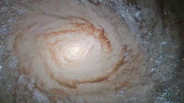 La fascinante galaxia Messier 94 смотреть онлайн