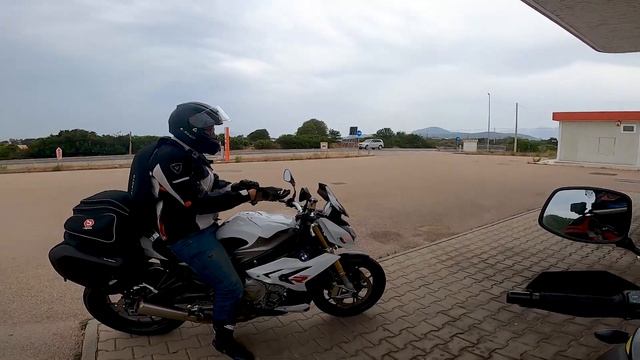 Viaggio in SARDEGNA con la SUZUKI V-STROM 650 e 2 compagni di viaggio [ EP. 1 ] смотреть онлайн