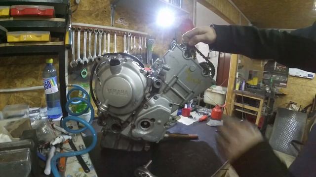 Капиталочка №3 Yamaha YZF R6 Устанавливаем голову и ГРМ смотреть онлайн