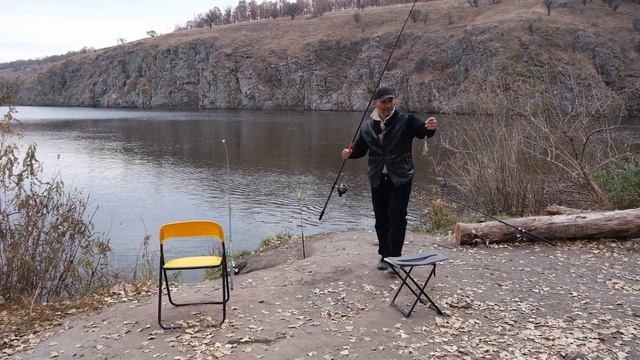 Рыбалка пляж Магадан река Днепр Карась хороший клёв. смотреть онлайн