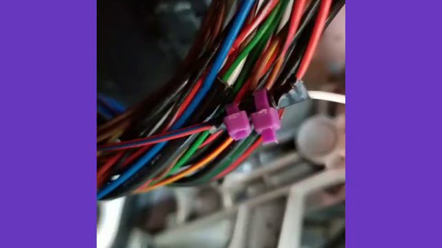 HOW TO INSTALL 3 WIRE GPS IN TO FREIGTLINER SPRINTER 2004 смотреть онлайн