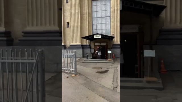 Кофейня в Казанском соборе?! Ввожу людей в заблуждение? #питер #спб #путешествия