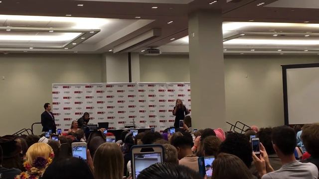 Part of Your World - Jodi Benson (live) смотреть онлайн