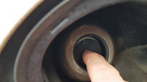 Непонятный звук из под крышки бензобака на Ford Focus 3 седан 1.5 Turbo.