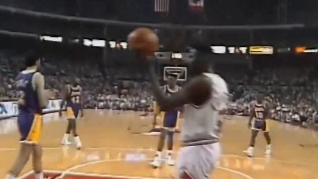1991-06-02 NBA Finals Game 1 - Los Angeles Lakers - Chicago Bulls Pt.7 HD