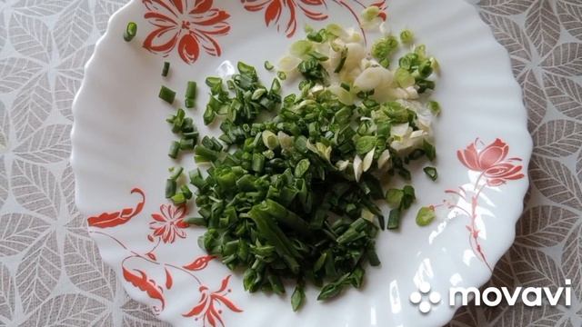 ЖИЗНЬ В ДЕРЕВНЕ/Досадили картофель.Борьба с сорняками/Быстрый суп.Гуляем.Соленая рыбка.