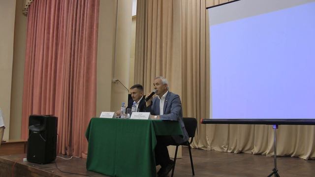 Встреча главы управы Галянина С.А. с жителями района Фили-Давыдково 15.08.18 часть 2 смотреть онлайн