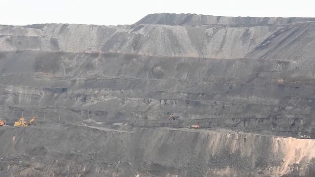 Как добывают уголь!? Краснобродский угольный разрез! смотреть онлайн