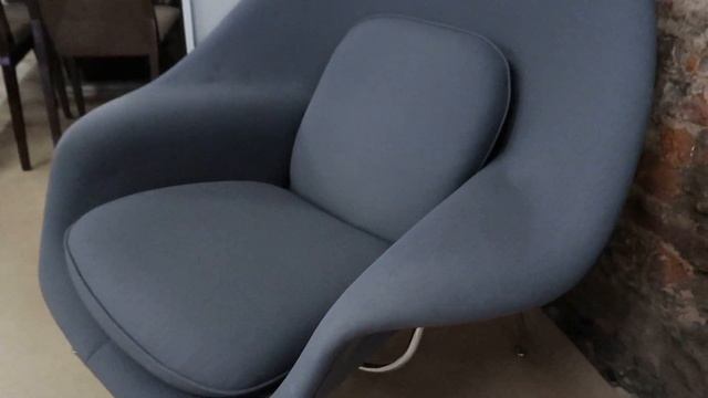 Итальянские кресла Womb фабрики Knoll