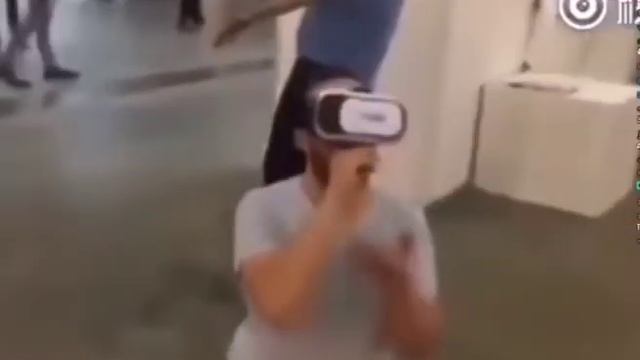 Всем привет! Сегодня я покажу вам как играть в Doka 2 в режиме VR смотреть онлайн