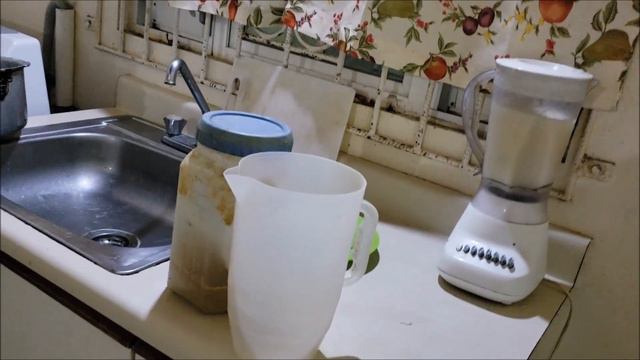 Video - How To Make Refreshing Jamaican Soursop Juice - With Sour Orange смотреть онлайн